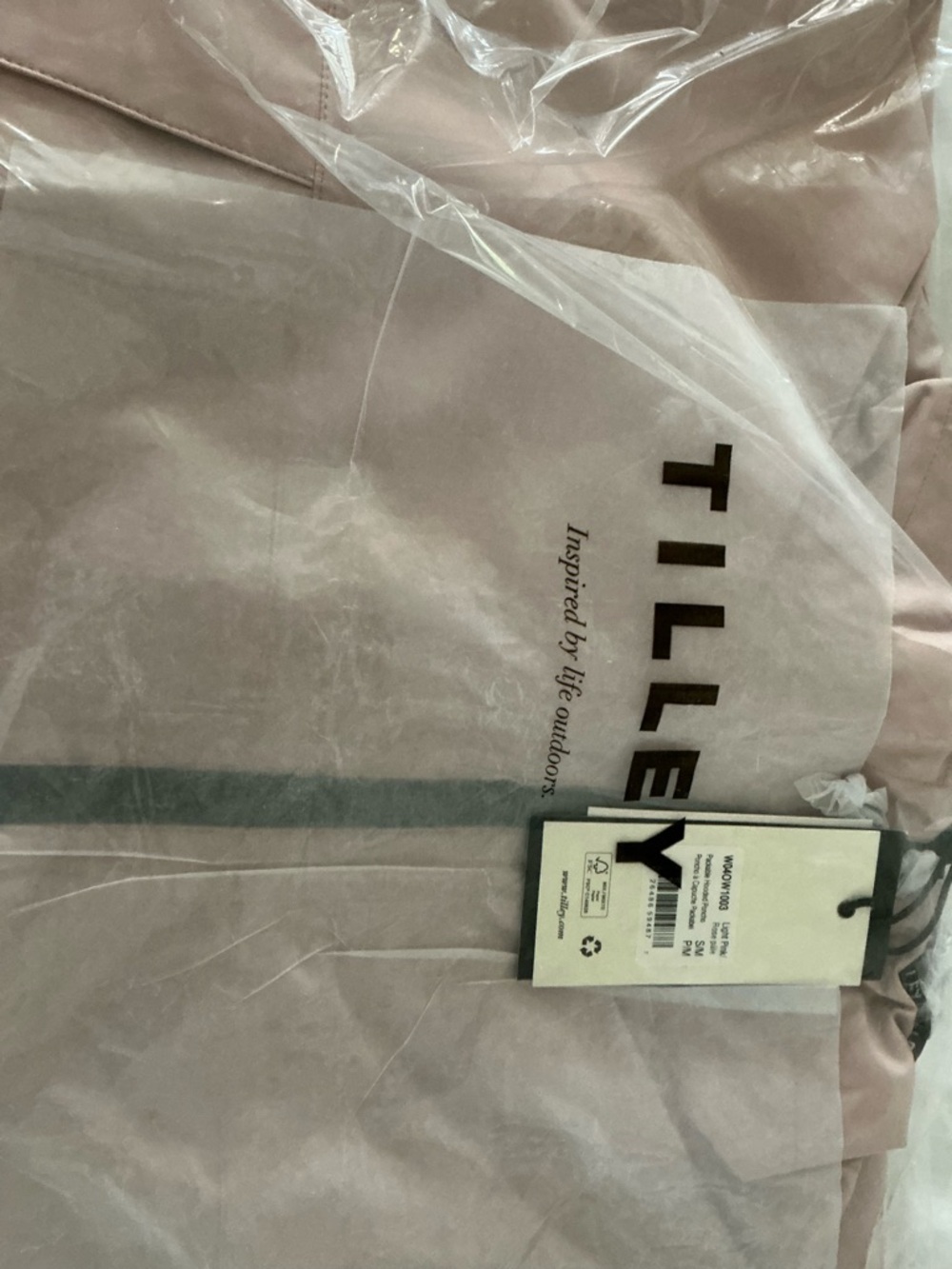 Tilley Packable Hooded Poncho. Size S/M in pink